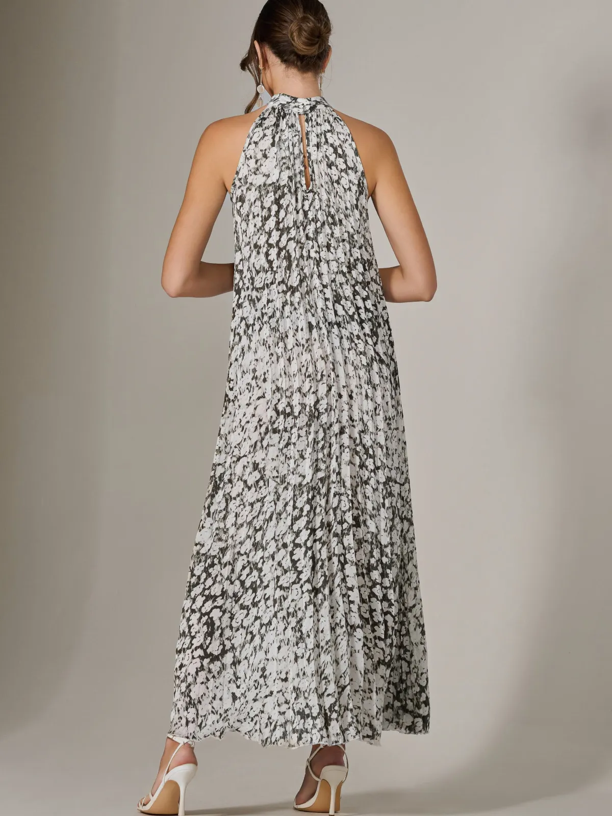 Jolie Moi Occasion Dresses|Weekend Casuals-Abstract Halter Neck Pleated Maxi Dress, Black Abstract