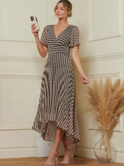 Jolie Moi Occasion Dresses|Weekend Casuals-Angel Sleeve Pleated Chiffon Maxi Dress, Stone/Black
