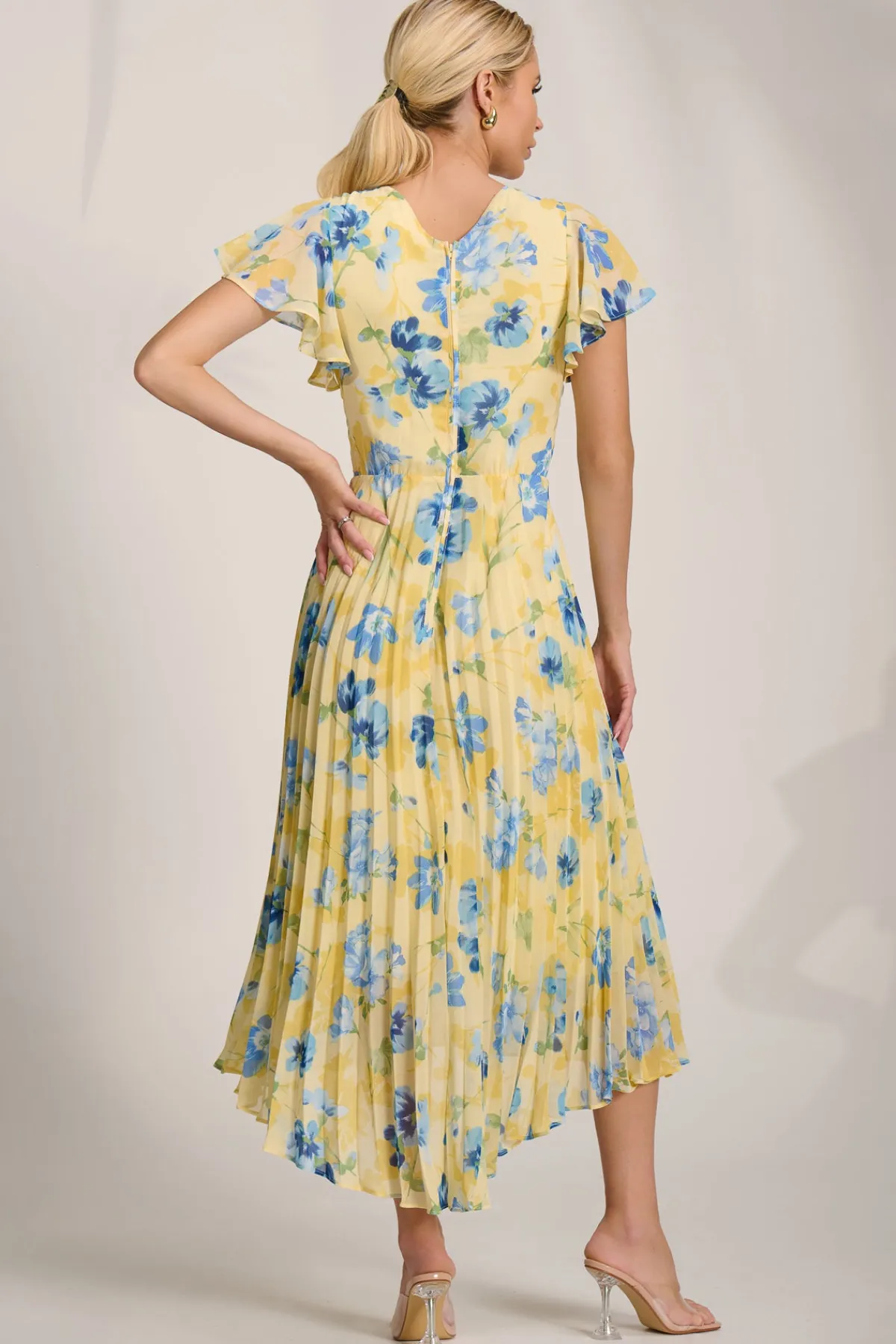 Jolie Moi Weekend Casuals|Maxi Dresses-Cap Sleeve Pleated Chiffon Maxi Dress, Yellow Floral