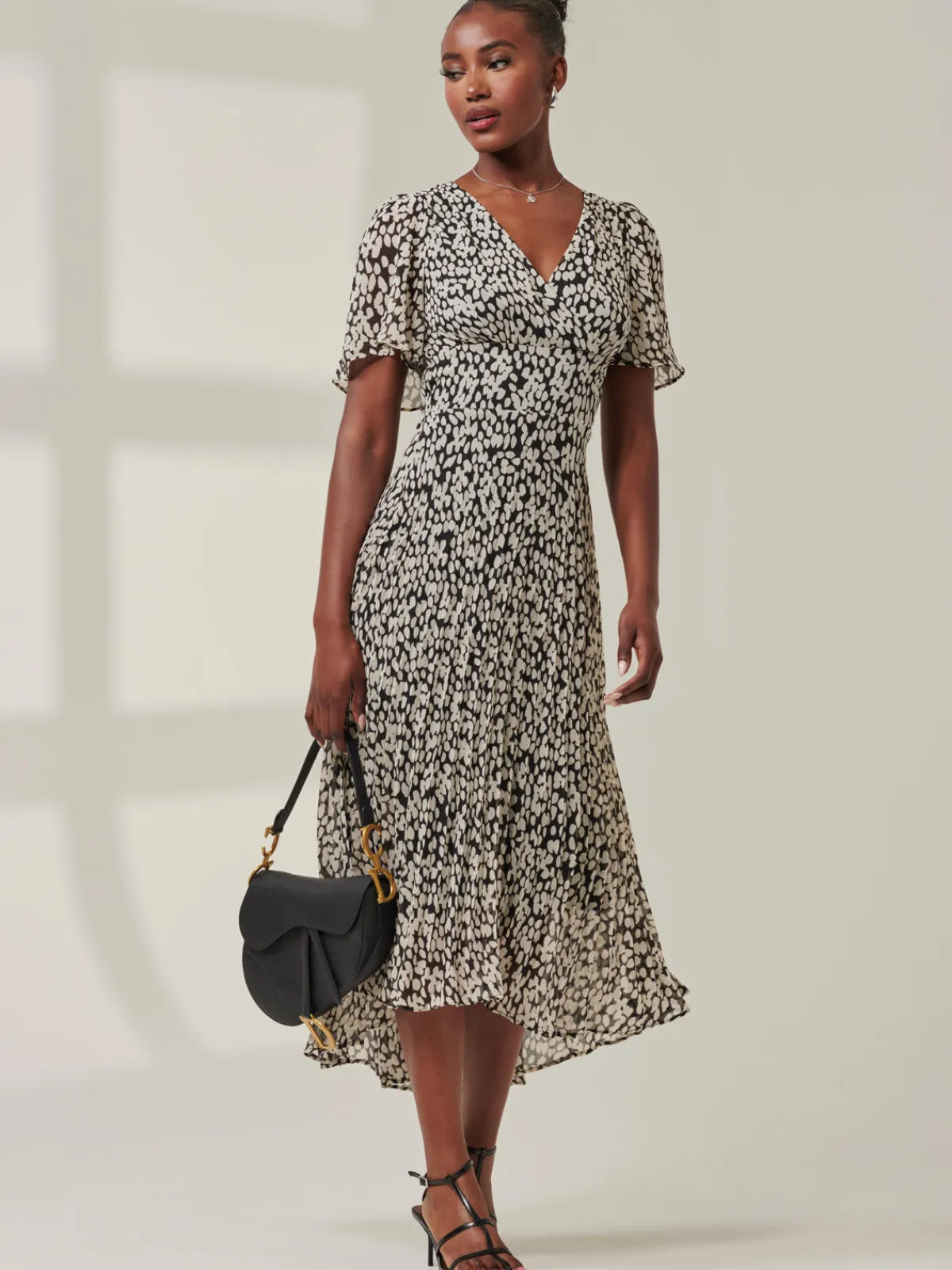 Jolie Moi Occasion Dresses|Office Dresses-Chelsea Pleated Chiffon Dip Hem Maxi Dress, Black Geo
