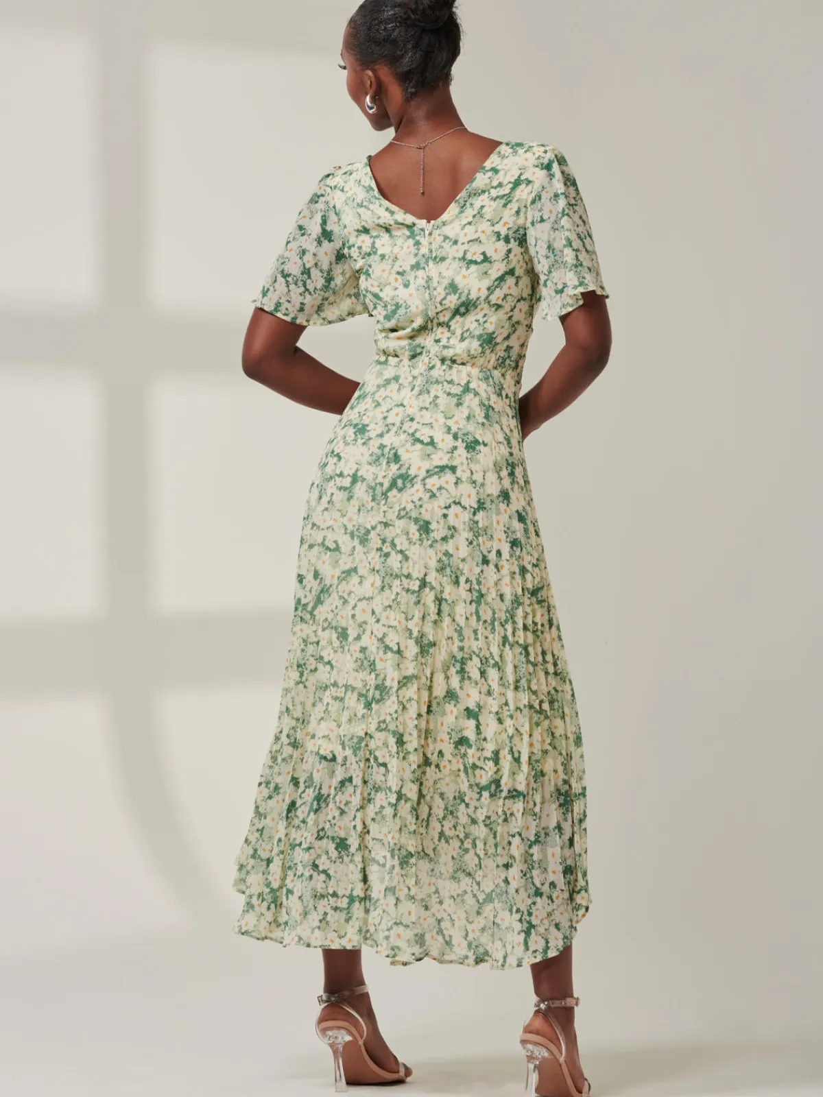 Jolie Moi Occasion Dresses|Office Dresses-Chelsea Pleated Chiffon Dip Hem Maxi Dress, Green Abstract