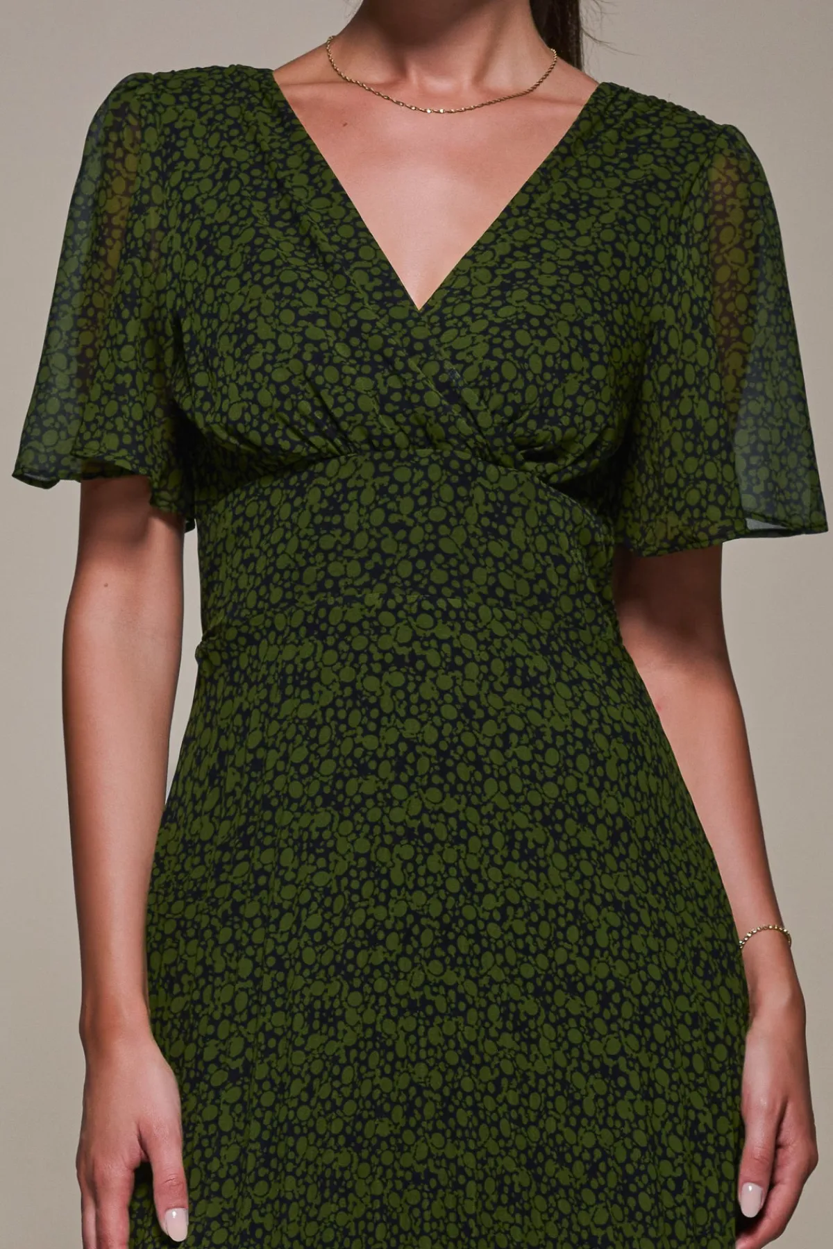 Jolie Moi Occasion Dresses|Floral Dresses-Chiffon Pleated Dip Hem Maxi Dress, Green Abstract