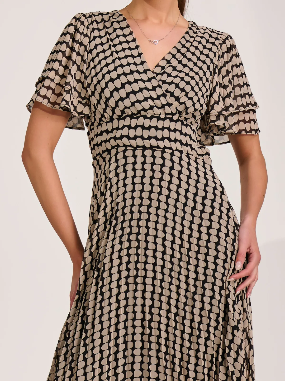 Jolie Moi Occasion Dresses|Party Dresses-Chiffon Ruffle Sleeve Pleated Maxi Dress, Black Geo
