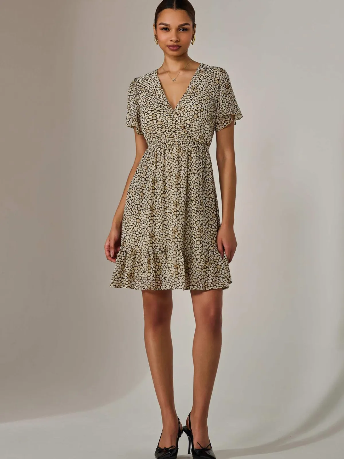 Jolie Moi Office Wear|Office Dresses-Chiffon Short Sleeve Tie Waist Mini Dress, Black Cream