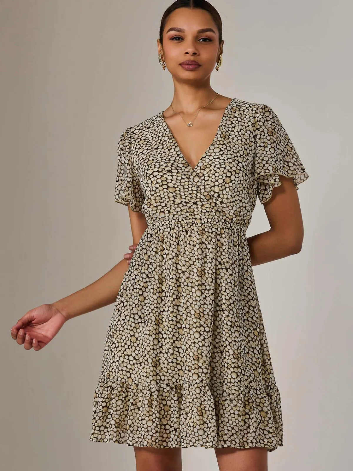 Jolie Moi Office Wear|Office Dresses-Chiffon Short Sleeve Tie Waist Mini Dress, Black Cream