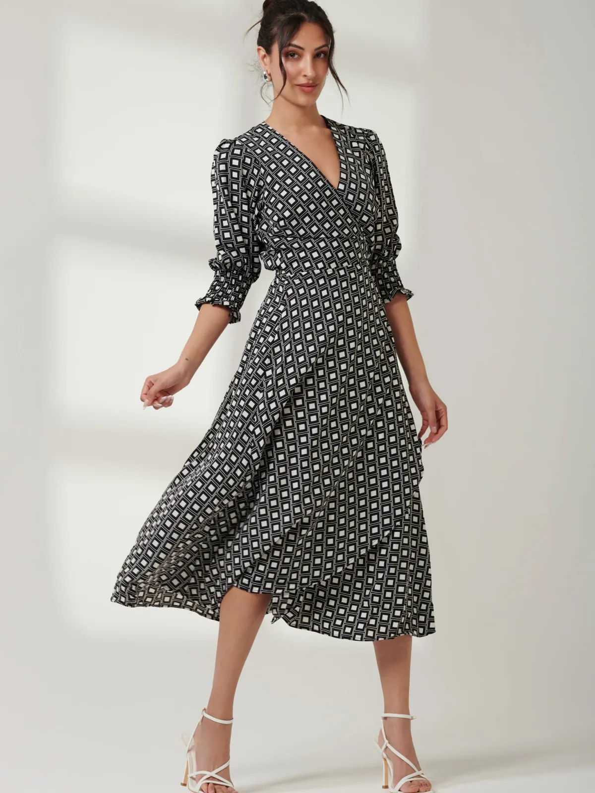 Jolie Moi Office Wear|Office Dresses-Daphne Puff Sleeve Bodycon Dress, Black Geo