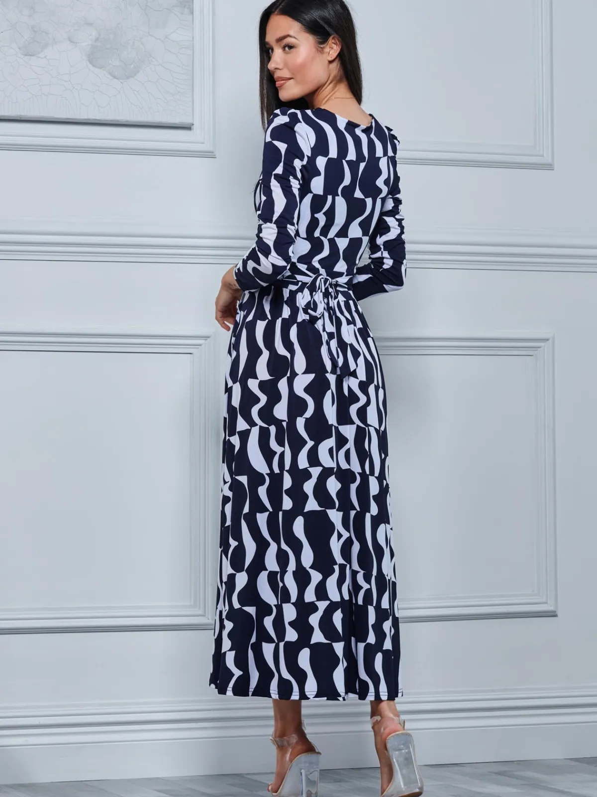 Jolie Moi Occasion Dresses|Weekend Casuals-Geometric Print Long Sleeve Maxi Dress, Navy Geo