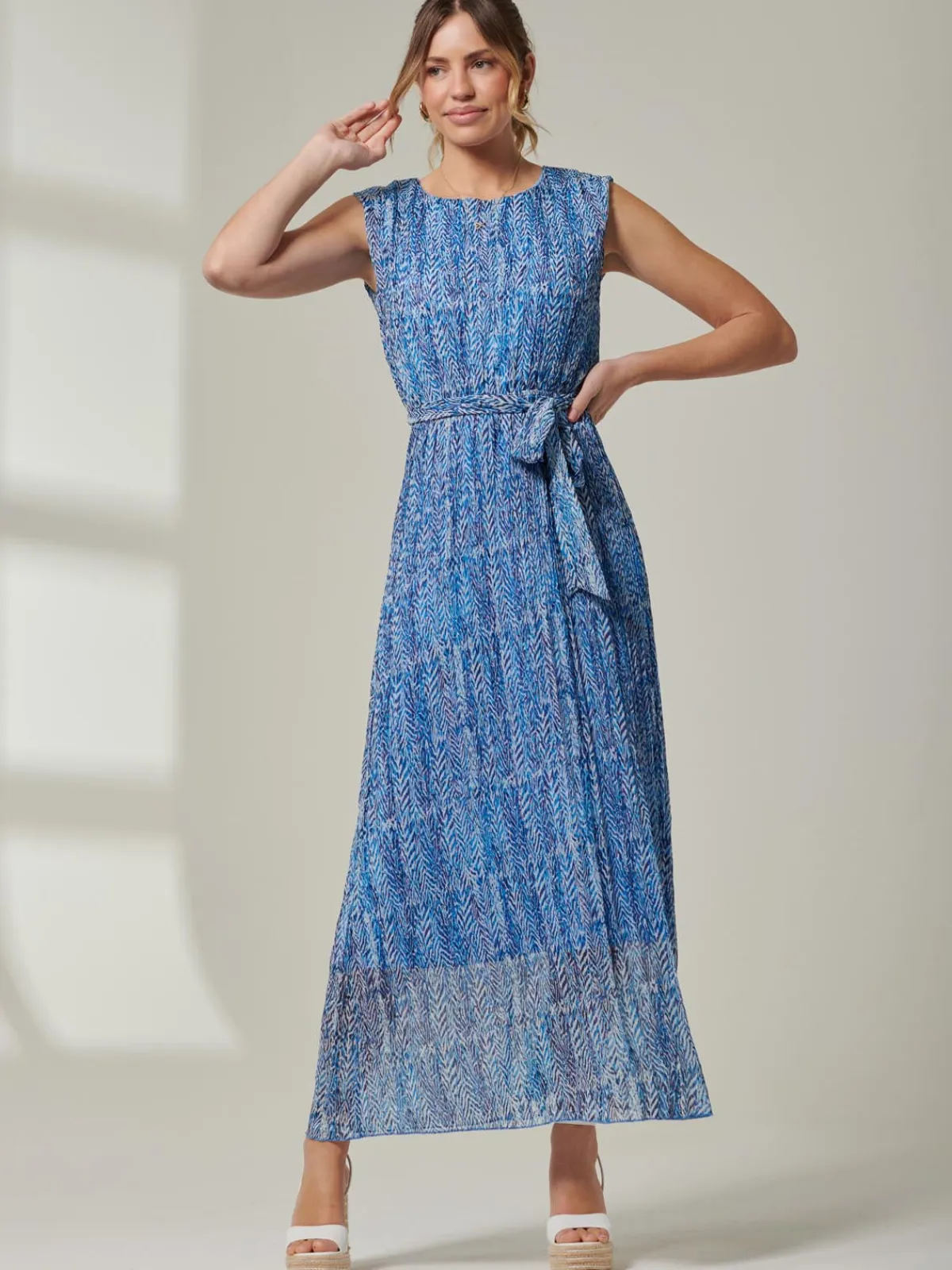 Jolie Moi Occasion Dresses|Sleeveless Dresses-Holly Pleated Chiffon Maxi Dress, Blue Abstract