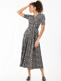 Jolie Moi Jersey Dresses|Weekend Casuals-Jenny Animal Print Jersey Maxi Dress, Black Animal
